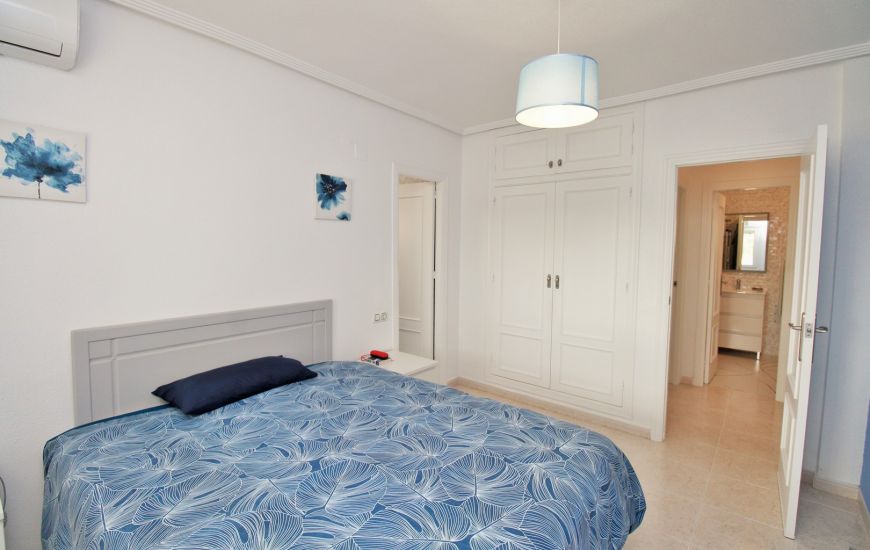 Sale - Bungalow - Villamartin