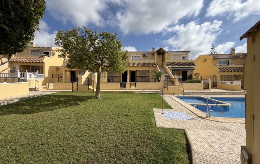 Sale - Apartments - Villamartin