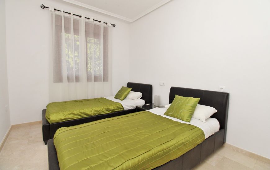Sale - Rijtjeshuis - Villamartin