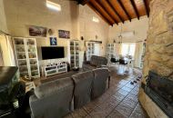 Sale - Villa with annex - Dolores