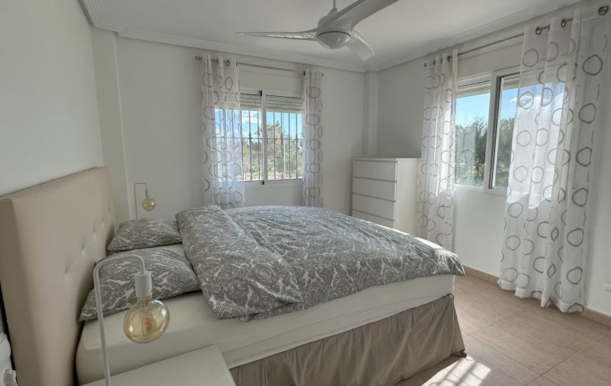 Sale - Villa - El Raso