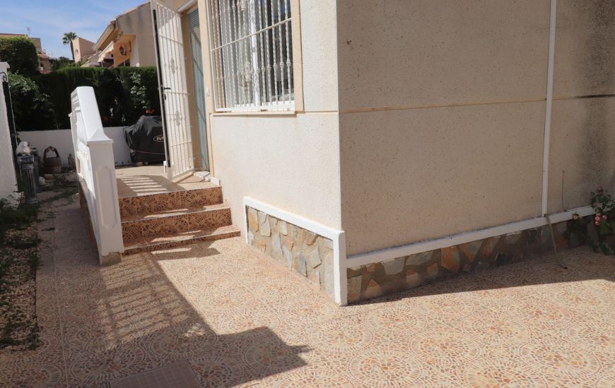 Sale - Villa - Benimar