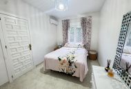 Sale - Villa - Villamartin