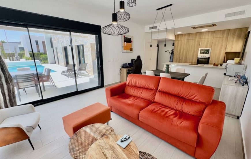 Venta - Villa - Algorfa