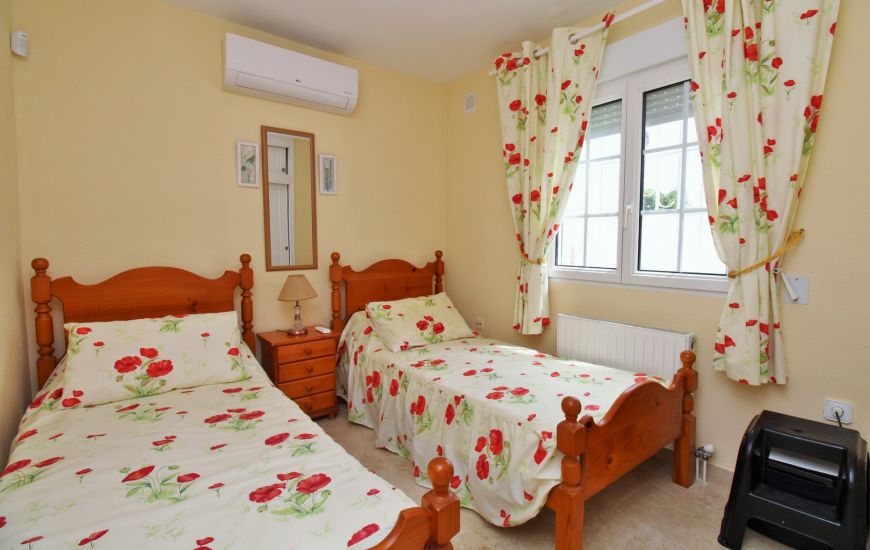 Sale - Villa - Villamartin
