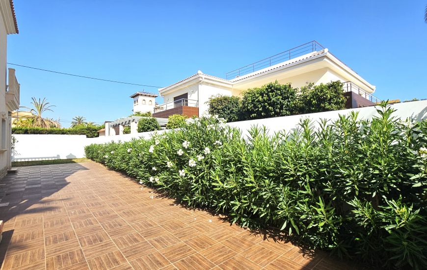 Sale - Villa - Cabo Roig