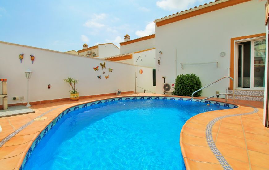 Sale - Villa - Villamartin