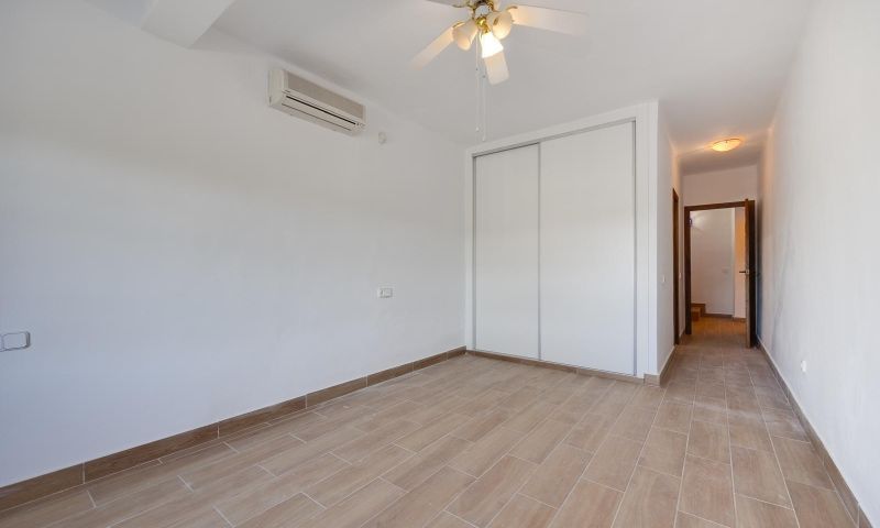 Venta - Casa Adosada - Villamartin