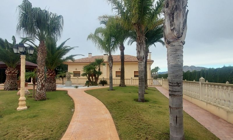 Sale - Villa - Hondón de las Nieves