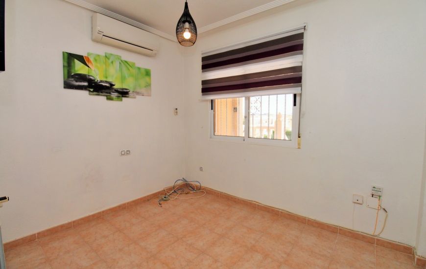 Sale - Villa - Villamartin