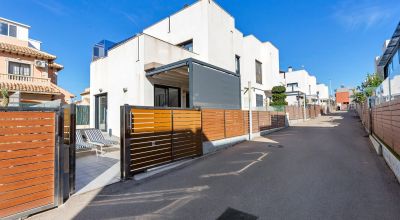 Villa - Sale - Torrevieja - Torrevieja