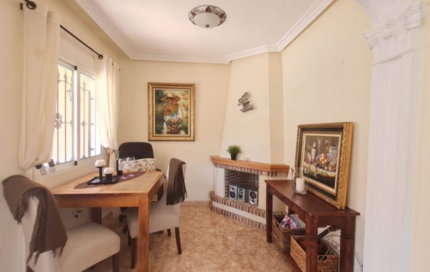 Sale - Rijtjeshuis - Villamartin