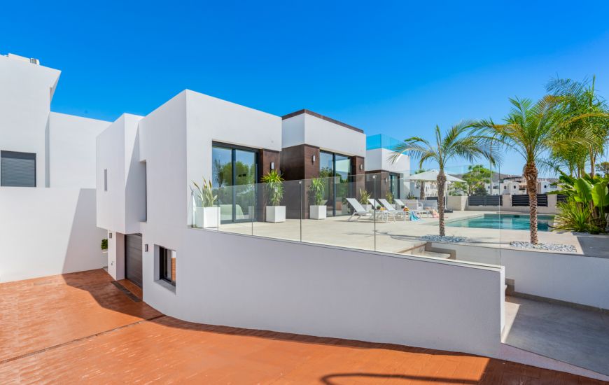 Sale - Villa - El Campello