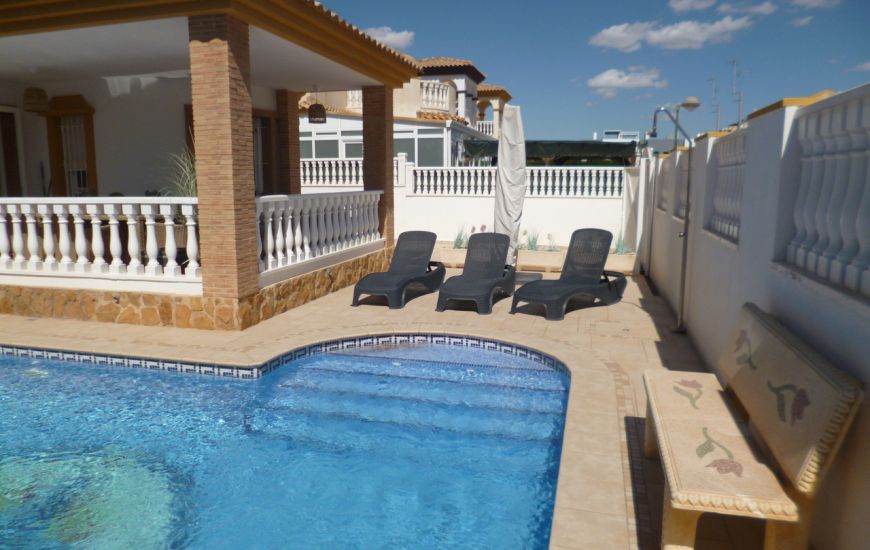 Sale - Villa - Pilar de la Horadada