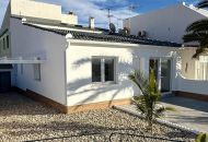 Sale - Half Vrijstaand Huis - Ciudad Quesada