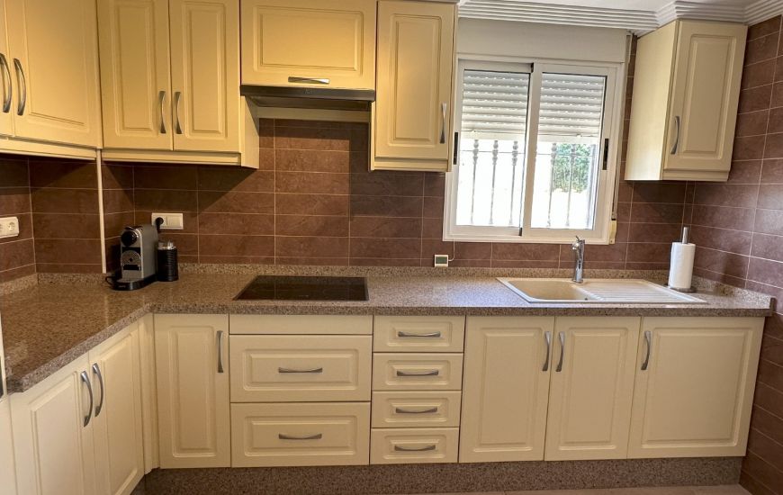 Sale - Villa - El Raso