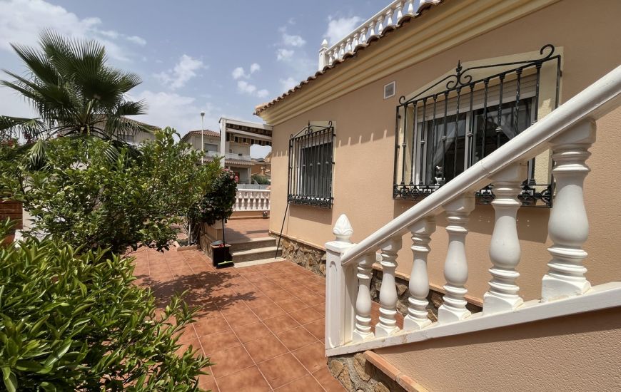 Sale - Villa - Almoradí - Almoradi