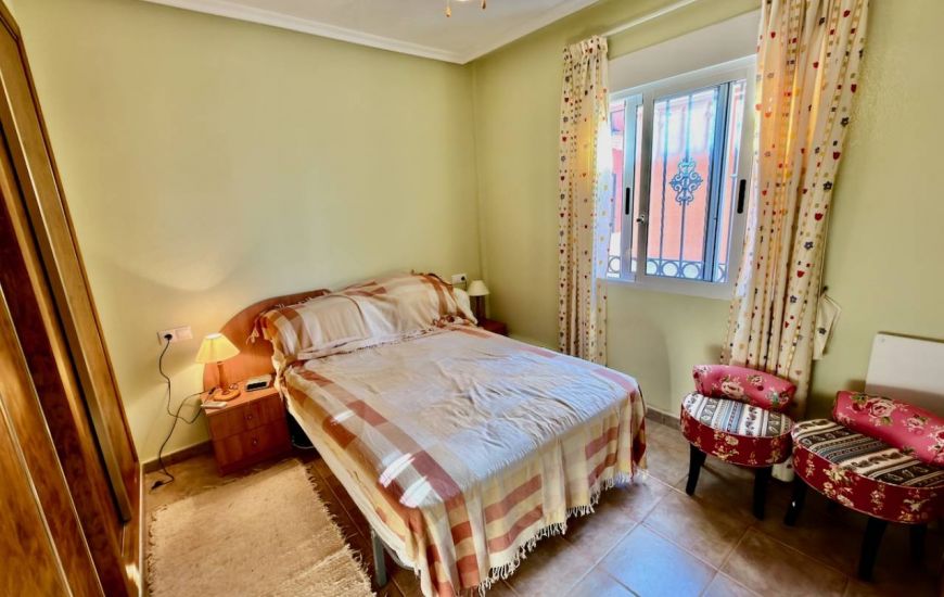 Sale - Villa - El Raso