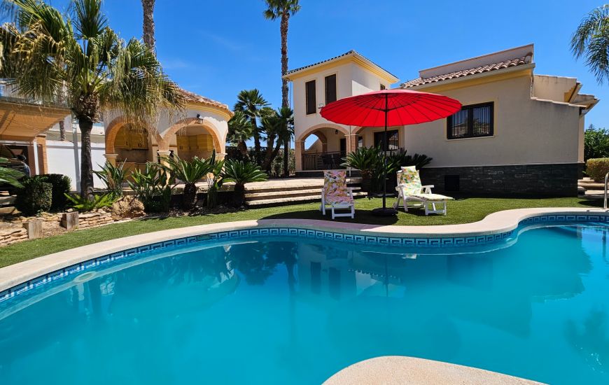 Sale - Villa - Ciudad Quesada