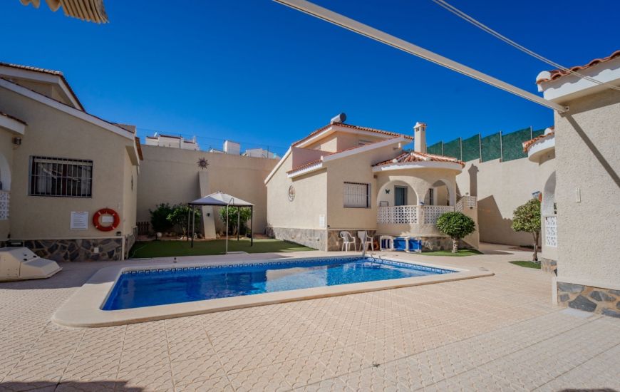 Sale - Villa - Ciudad Quesada