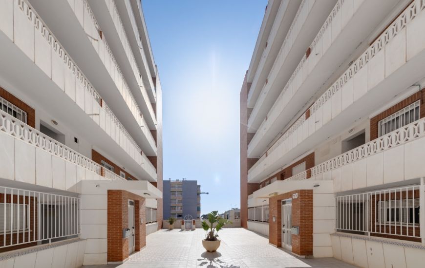 Sale - Apartments - Punta Prima
