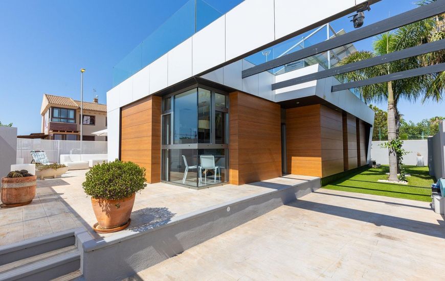 Sale - Villa - Pilar de la Horadada