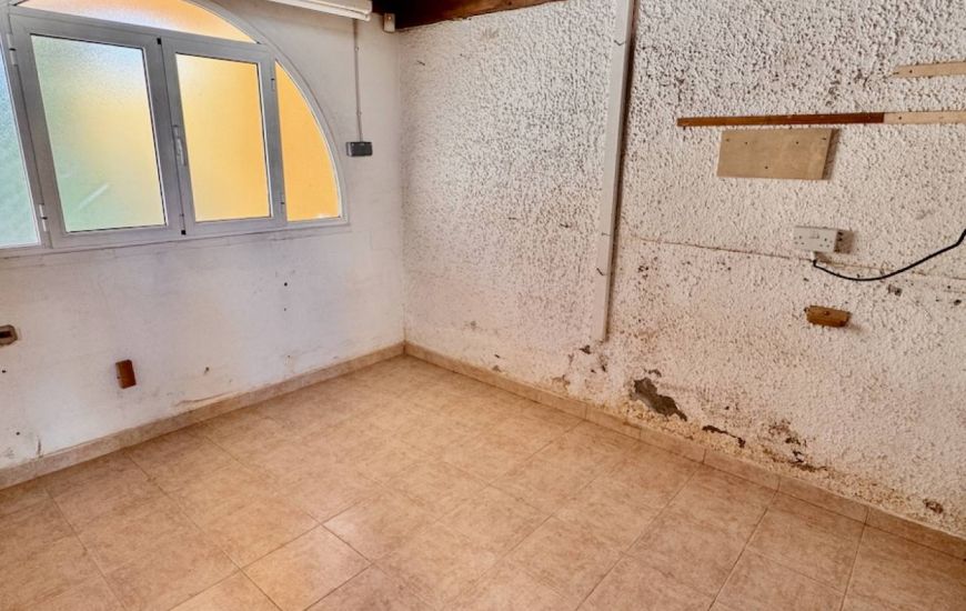 Sale - Villa - Benferri