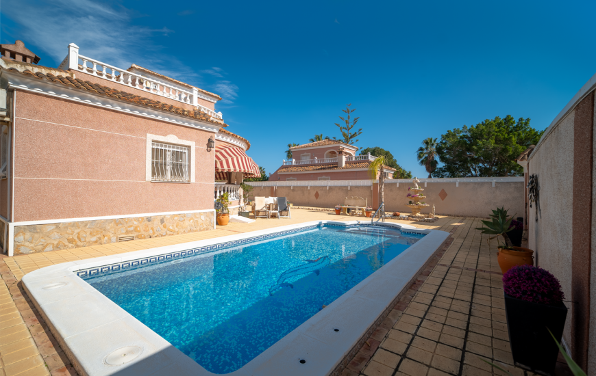 Sale - Villa - Ciudad Quesada