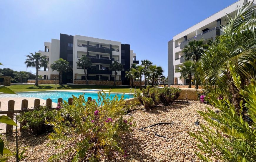 Sale - Apartments - Villamartin