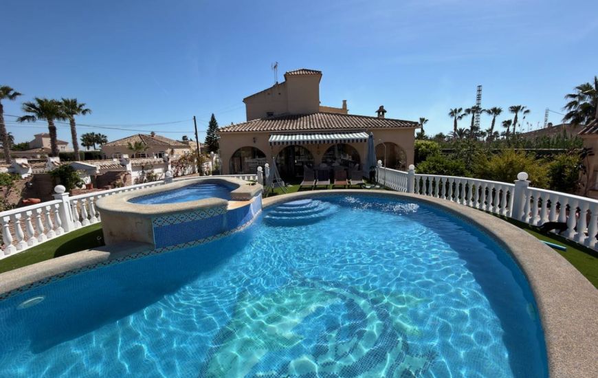 Sale - Finca - Catral