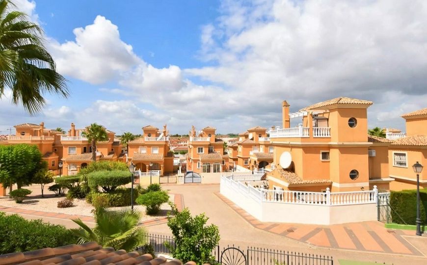 Sale - Villa - Lo Crispin