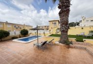 Sale - Villa - Villamartin