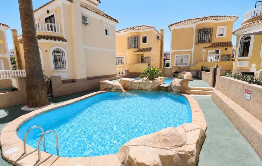 Sale - Villa - Orihuela Costa