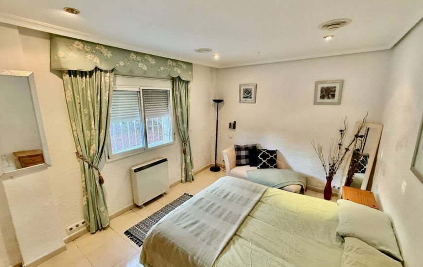 Sale - Villa - Benferri