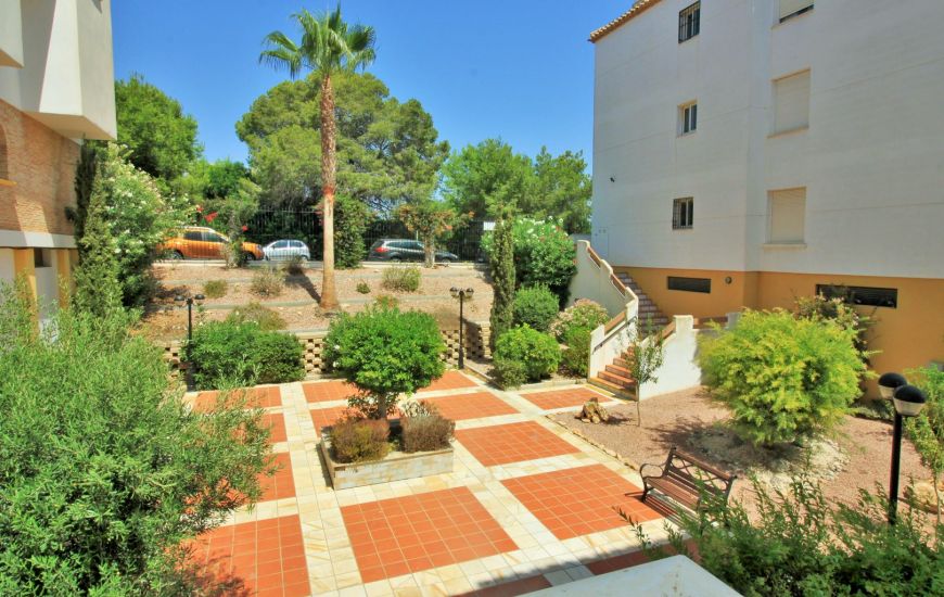 Sale - Apartments - Villamartin