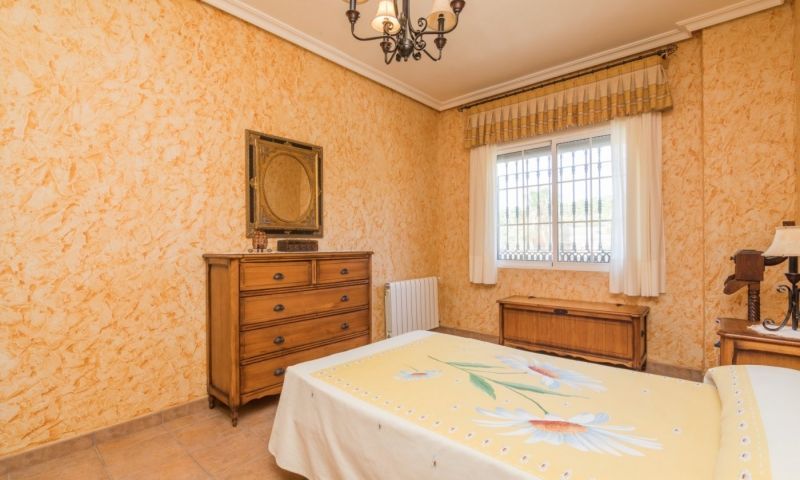 Venta - Villa - Crevillente