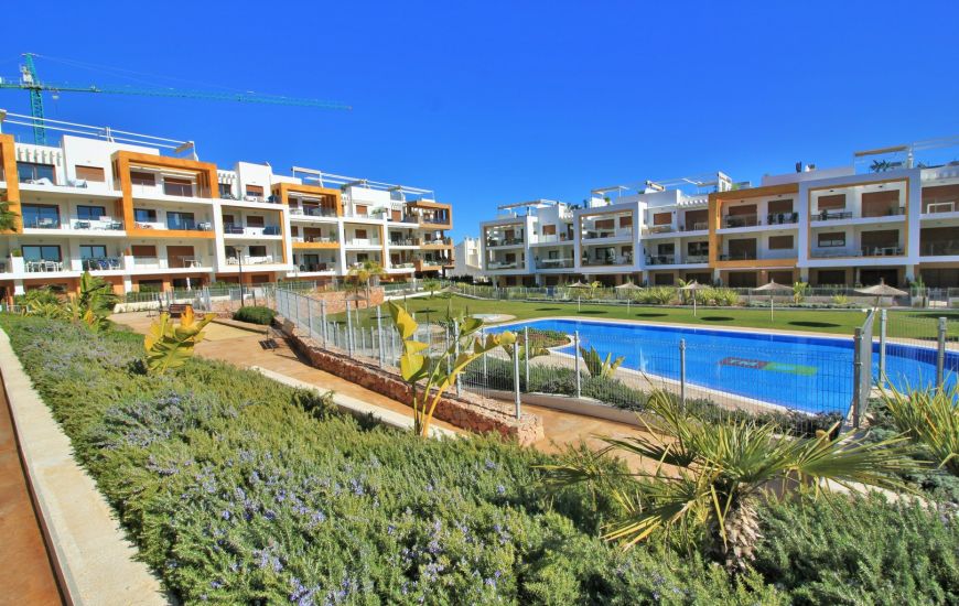 Sale - Apartments - Villamartin
