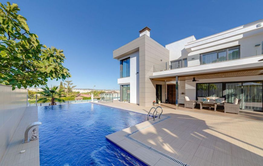 Sale - Villa - Torrevieja