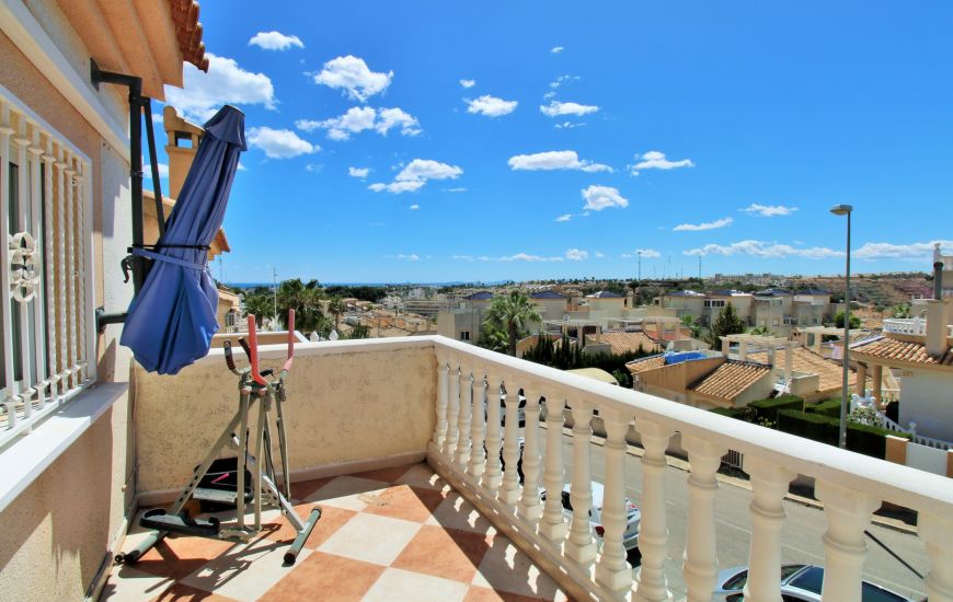 Sale - Villa - Villamartin