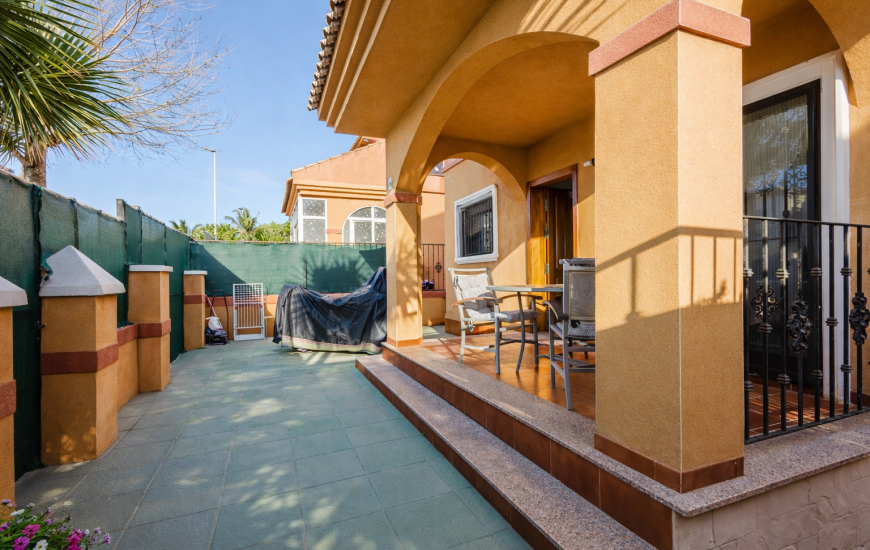 Sale - Villa - Torrevieja