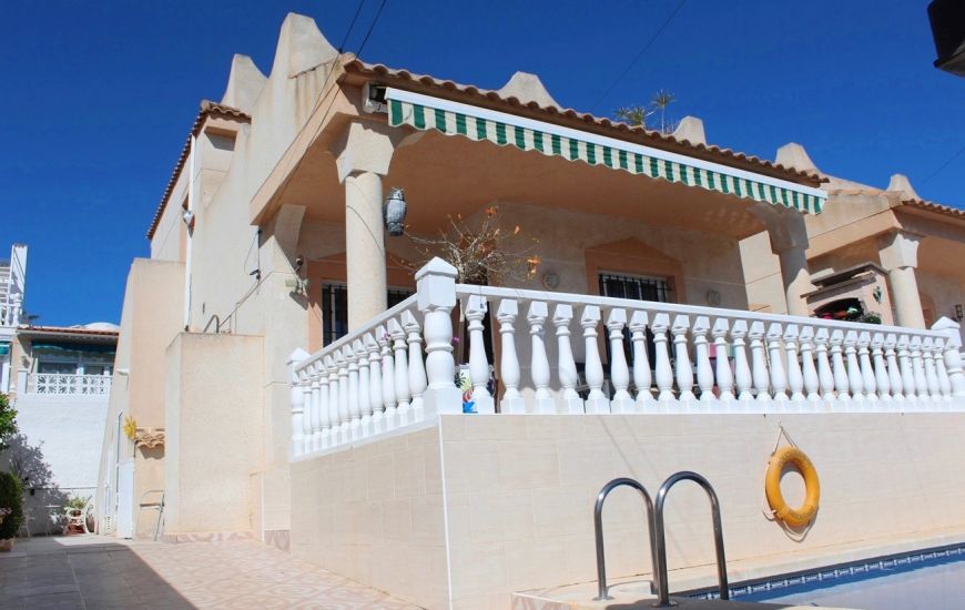 Sale - Villa - Villamartin