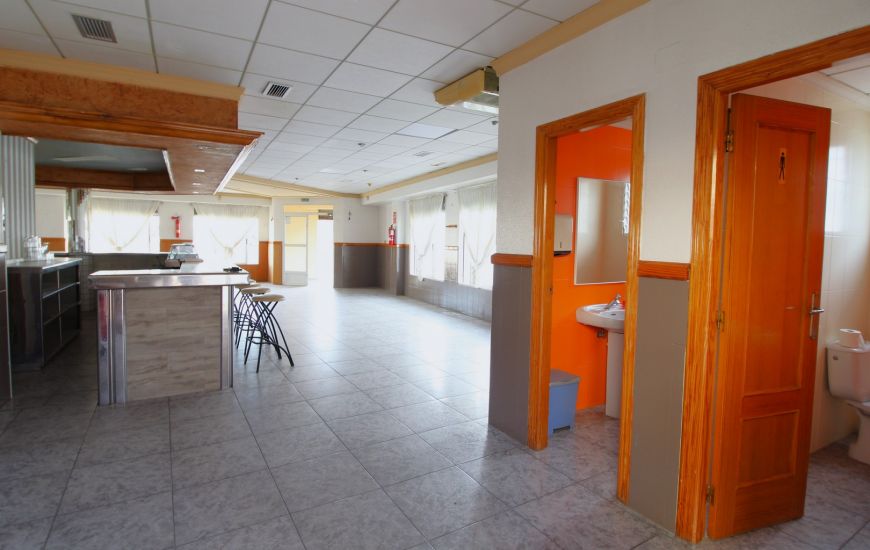 Sale - Commercieel - Jacarilla