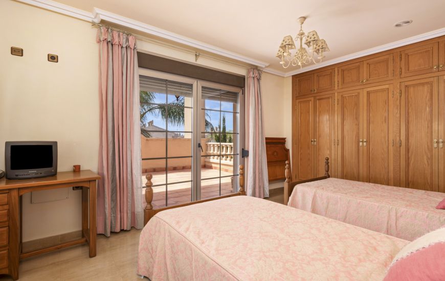 Sale - Villa - Torrevieja - Torrevieja - Aguas Nuevas