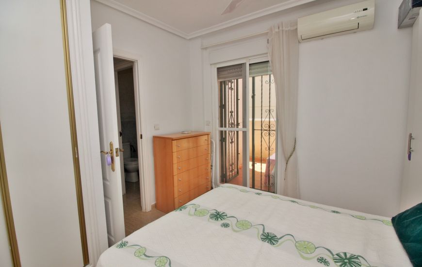 Sale - Villa - Villamartin