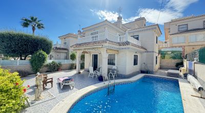 Villa - Sale - Villamartin - Villamartin