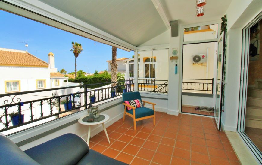Sale - Villa - Villamartin