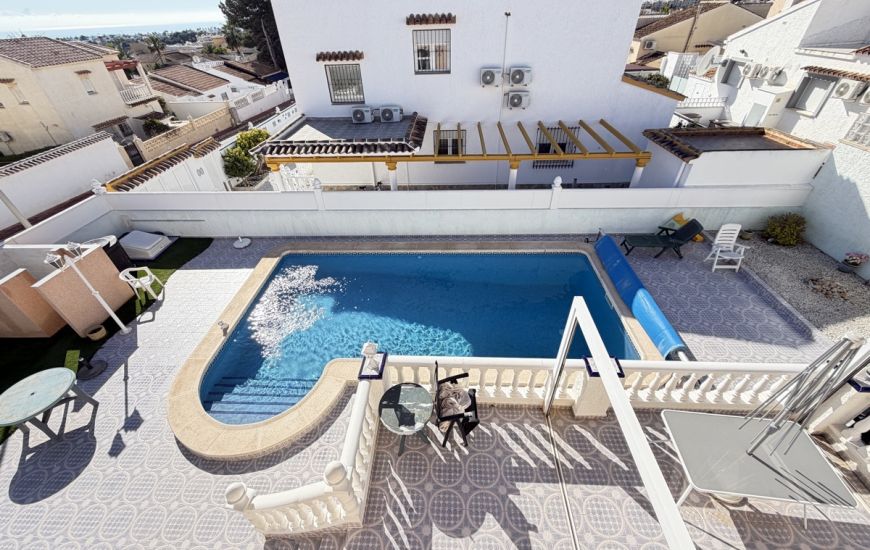 Sale - Villa - Villamartin