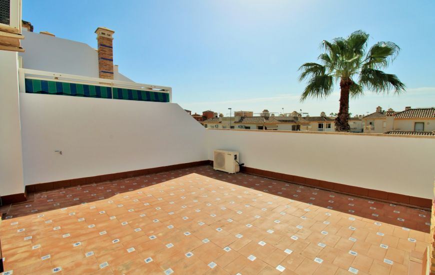Sale - Rijtjeshuis - Villamartin