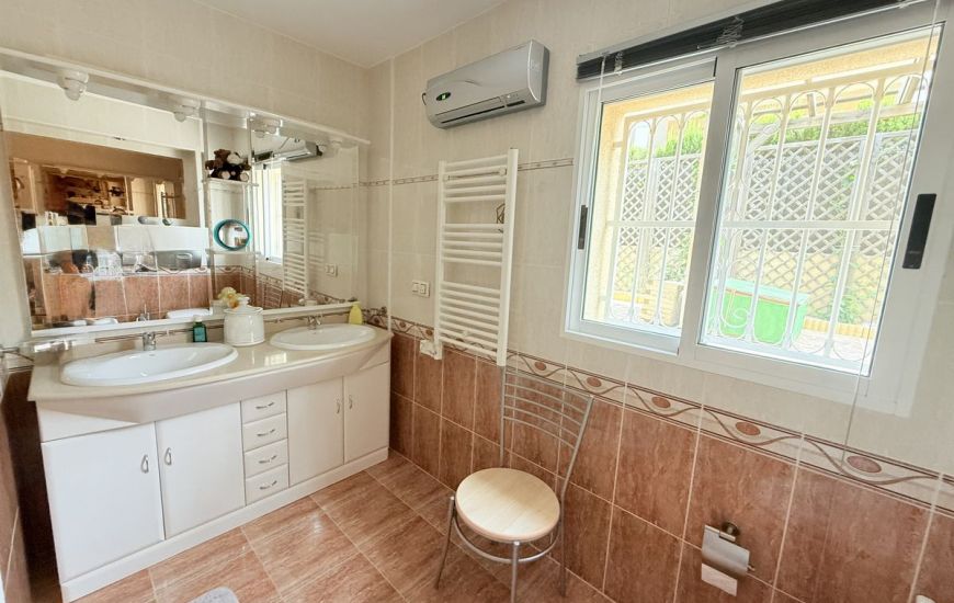 Venta - Villa - Benimar