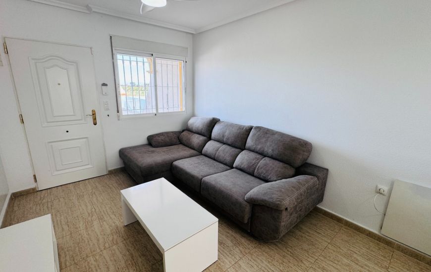 Sale - Townhouse - Daya Nueva